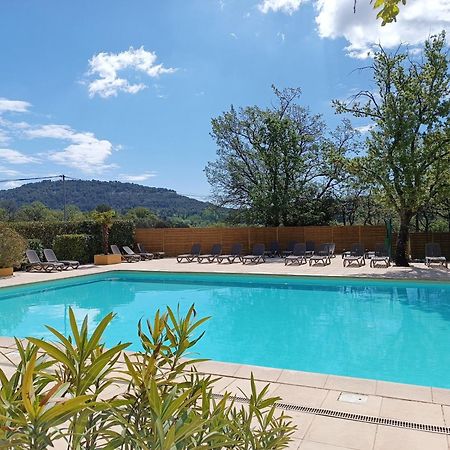 Hotel Domaine Les Chenes Blancs Saint-Saturnin-lès-Apt Exterior foto
