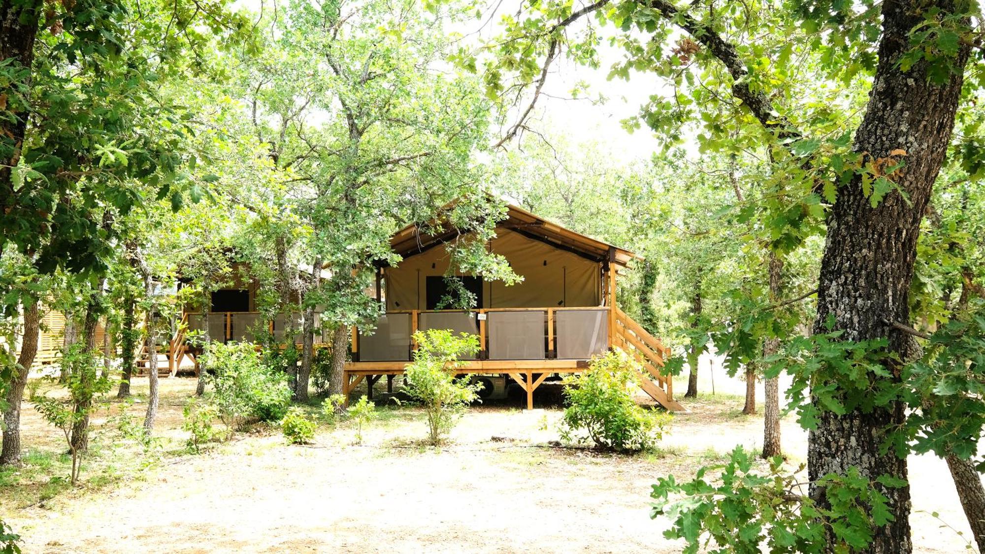 Hotel Domaine Les Chenes Blancs Saint-Saturnin-lès-Apt Exterior foto